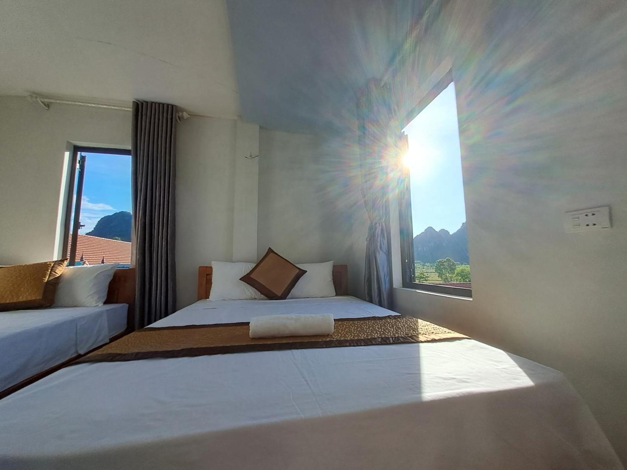 Yolo Pool Bar Villas & Garden Restaurant Phong Nha Esterno foto