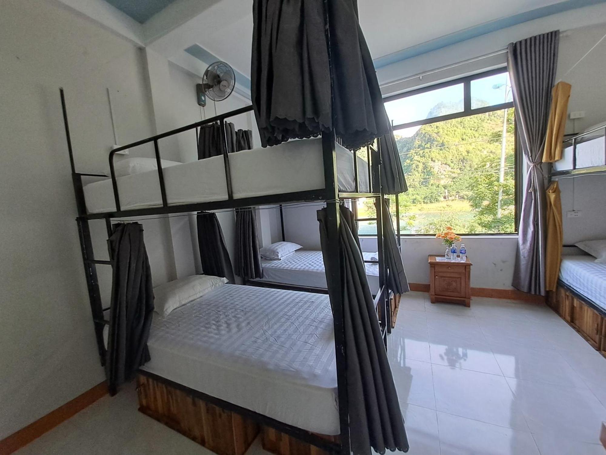 Yolo Pool Bar Villas & Garden Restaurant Phong Nha Esterno foto