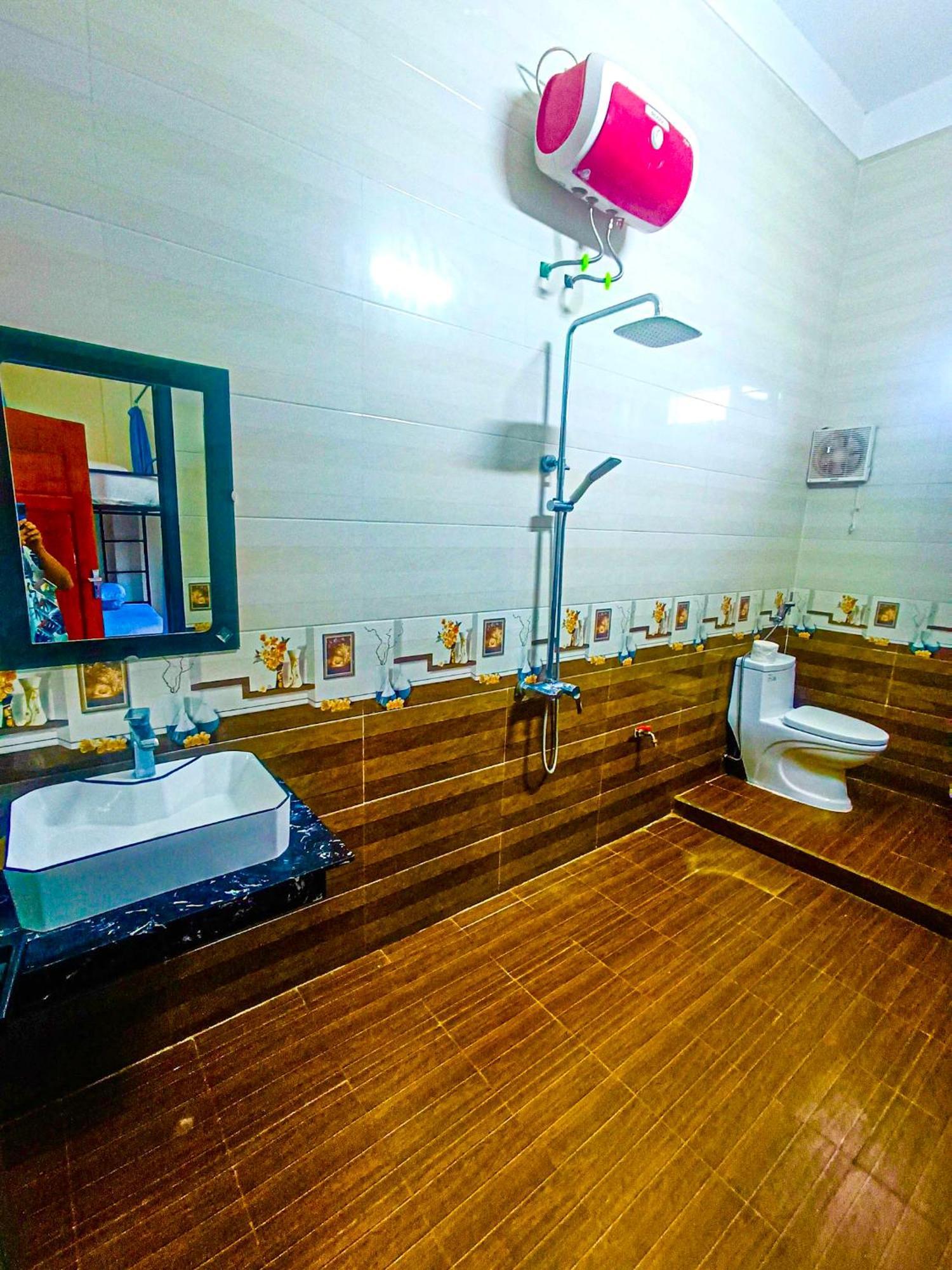 Yolo Pool Bar Villas & Garden Restaurant Phong Nha Esterno foto