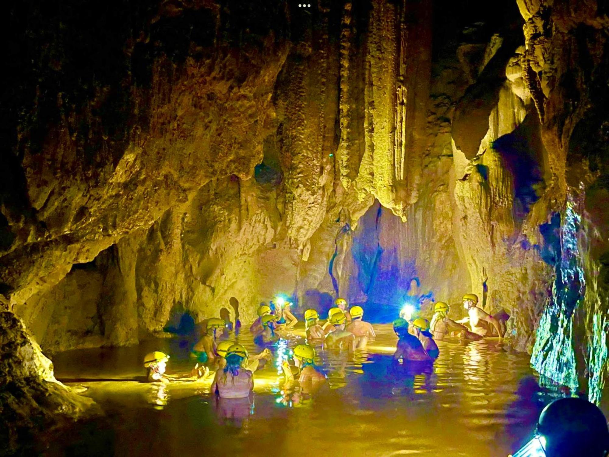 Yolo Pool Bar Villas & Garden Restaurant Phong Nha Esterno foto