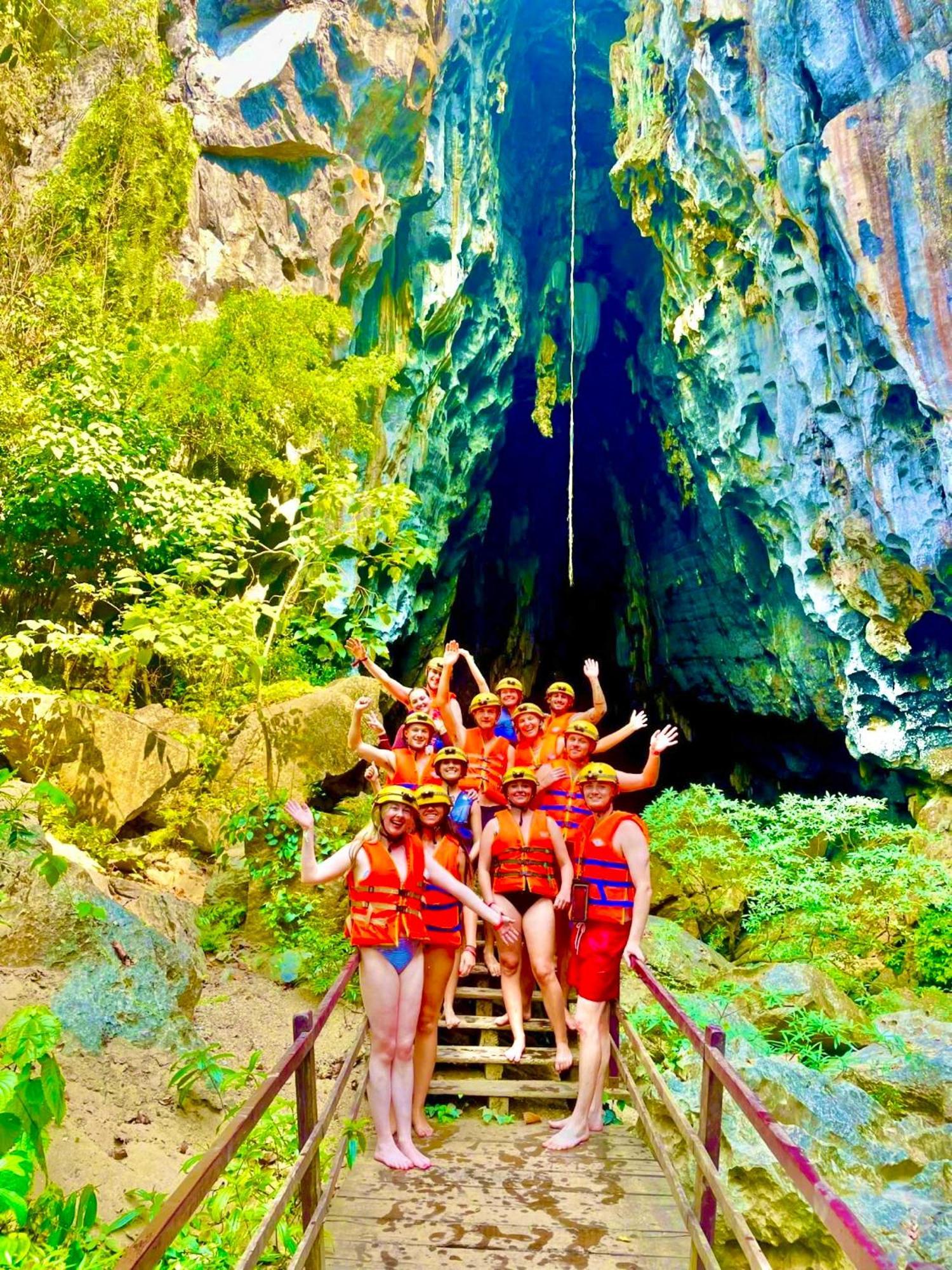 Yolo Pool Bar Villas & Garden Restaurant Phong Nha Esterno foto